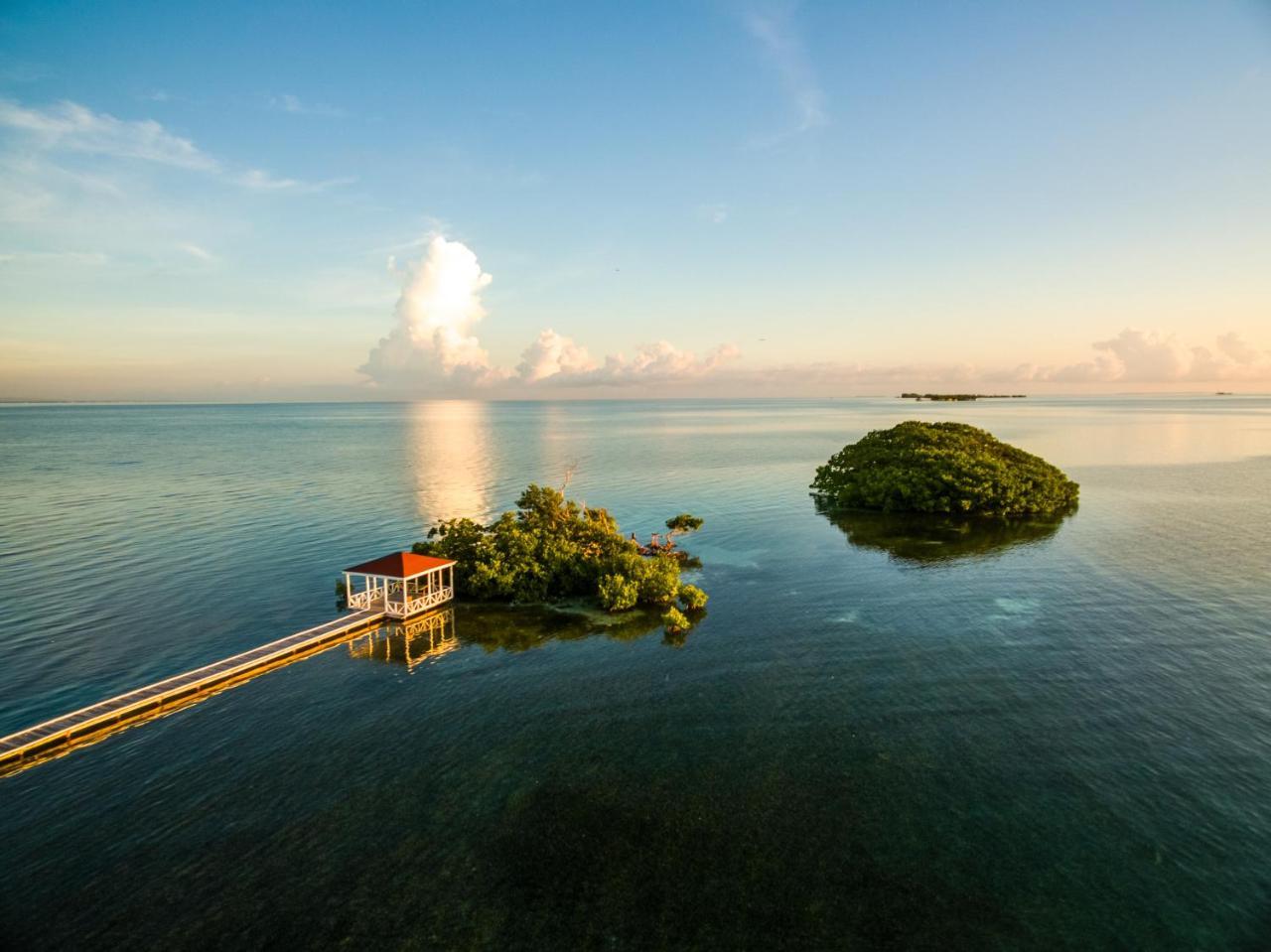 Hotel Royal Belize Thatch Caye Esterno foto