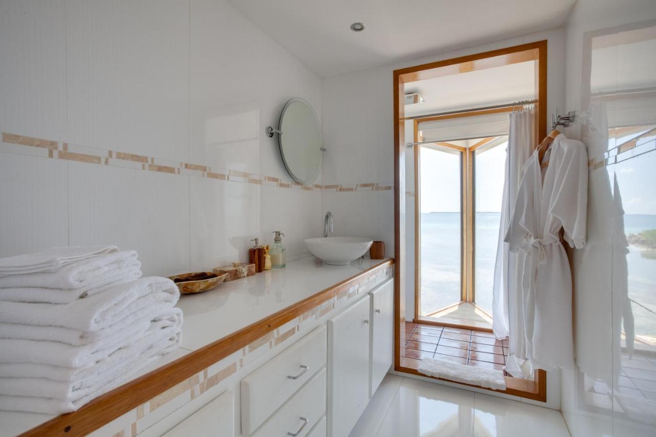 Hotel Royal Belize Thatch Caye Esterno foto